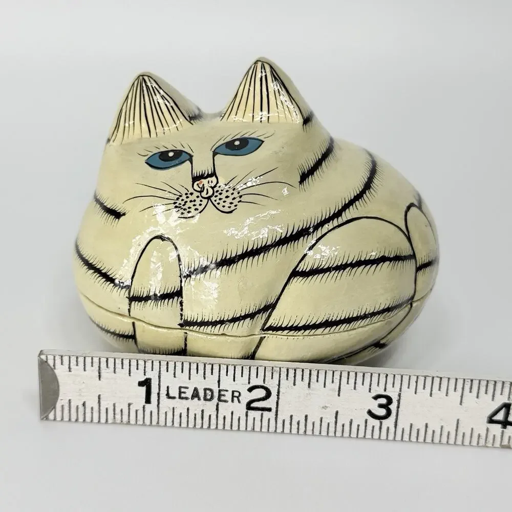 Vtg Sudha Cat Trinket Box Paper Mache Lacquer Black White Tiger Enamel Folk Art